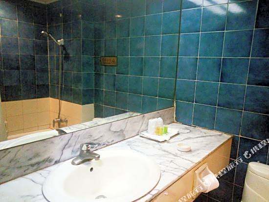 New Beijing Hotel (Guangzhou Sun Yat Sen Memorial Hospital Yide Road Subway Station)