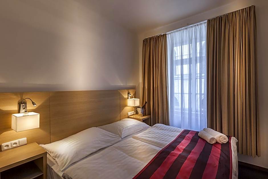 Little King Hotel U Malvaze