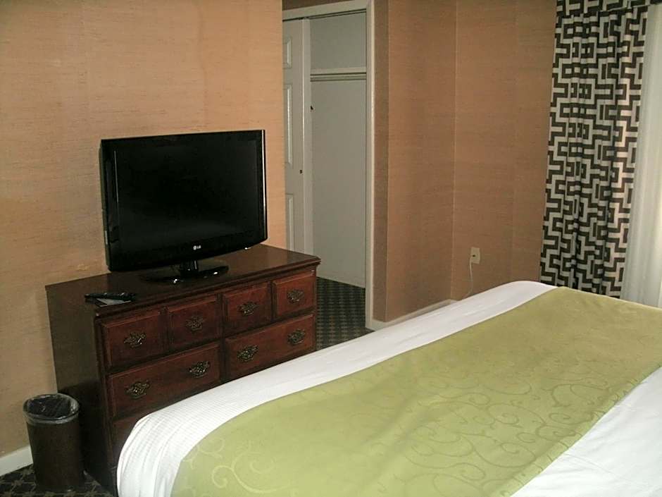 Merry Acres Inn