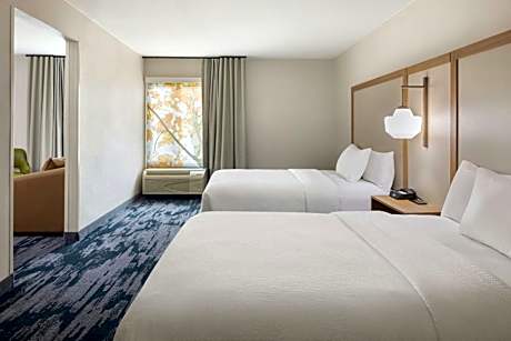 Queen Suite with Two Queen Bed - Accessible