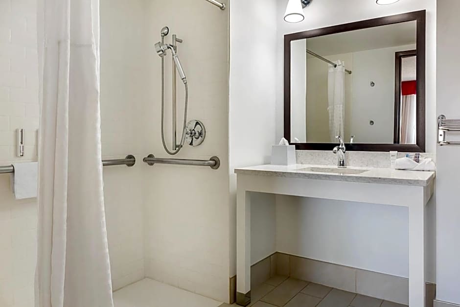 Radisson Hotel Detroit Metro Airport