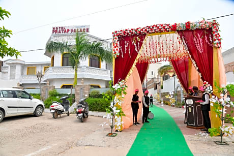 Hotel Pratap Palace