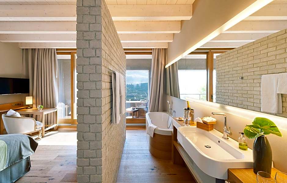 Schlosshotel Steinburg