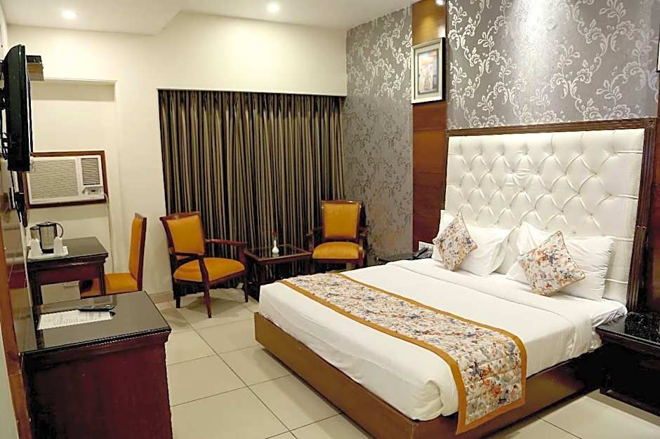 Hotel Shagun Chandigarh -Zirakpur