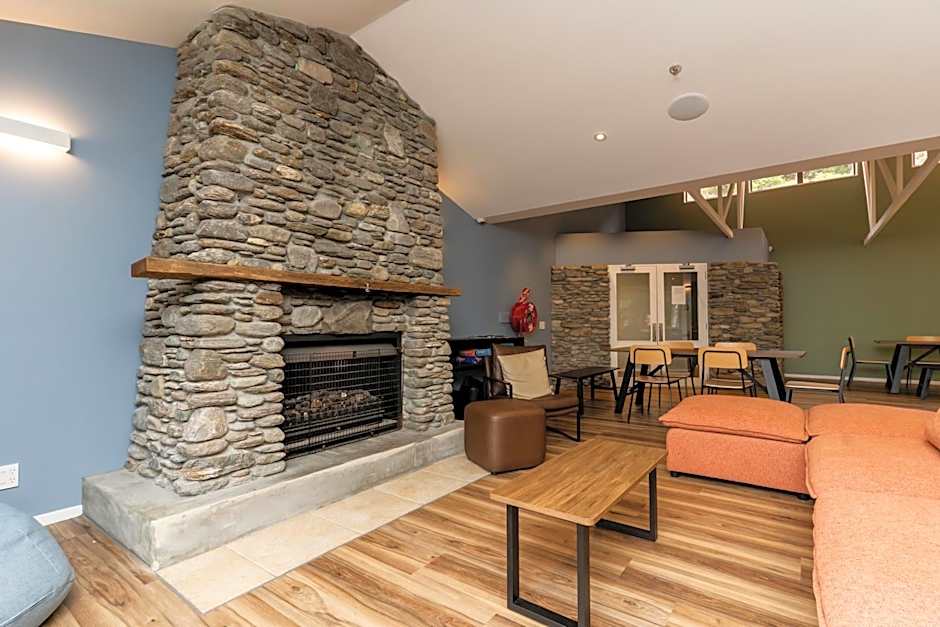 Haka House Franz Josef