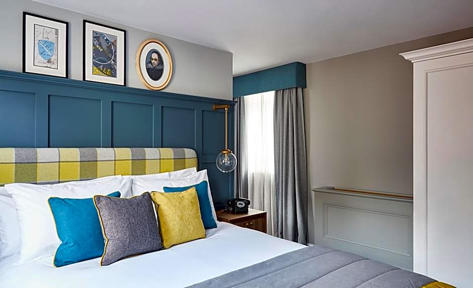 Photo 1 of 7 of 1 King Bed Suite