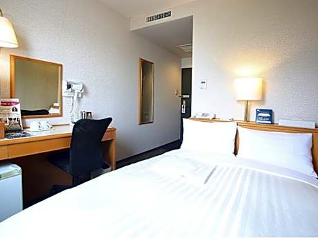 Semi Double Room - Smoking
