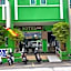 Green Hotel
