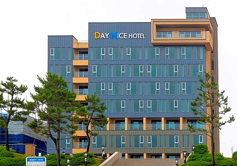 Daynice hotel