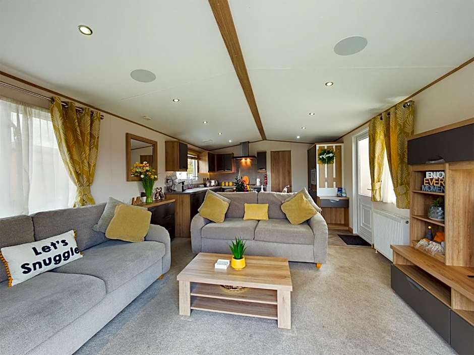 Tattershall Lakes Mini Breaks - Osprey Rise