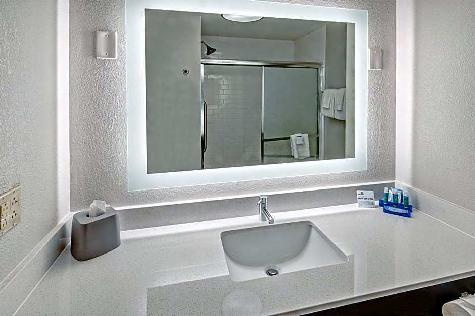 Holiday Inn Express Hotel & Suites Jackson Northeast By IHG