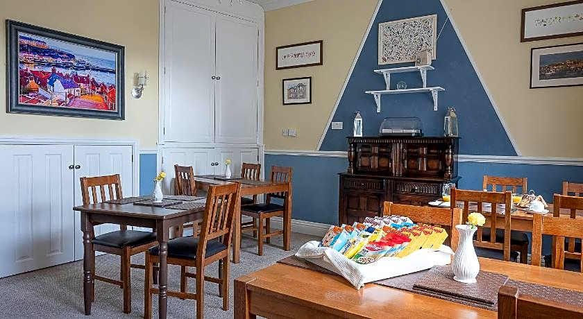 Crescent Lodge Guest House