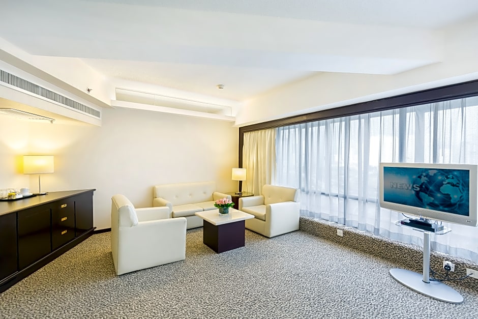 Regal Oriental Hotel