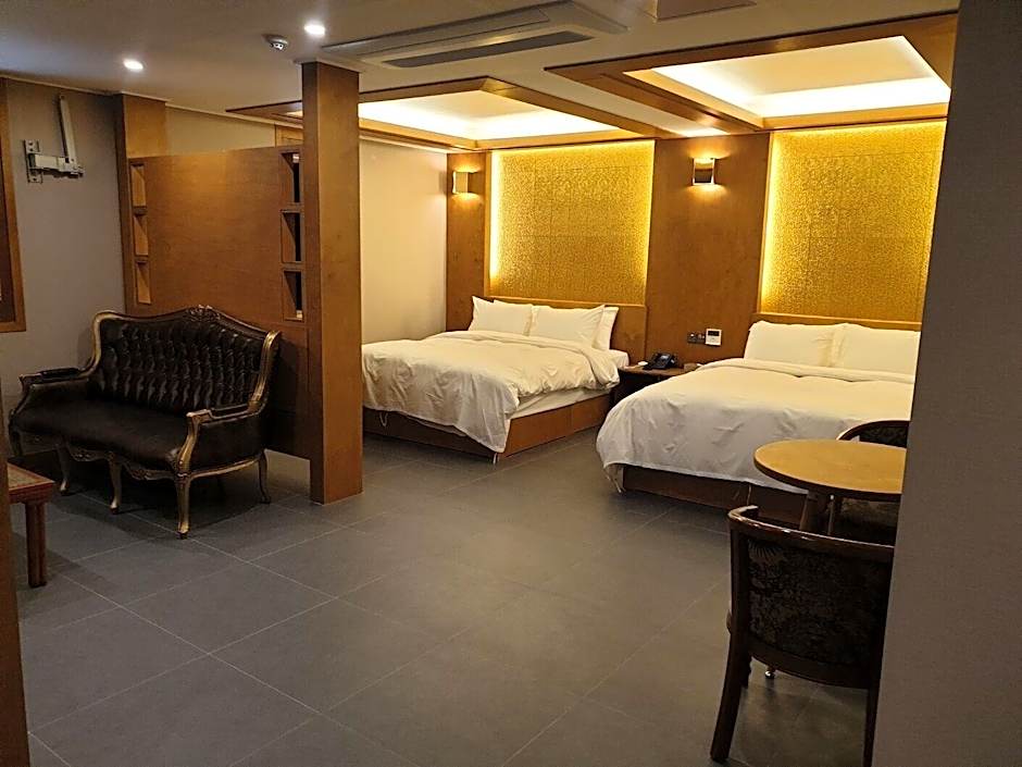 MIR HOTEL