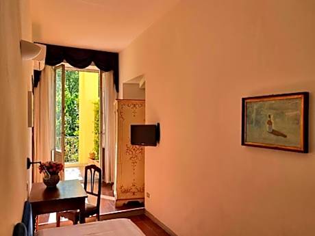 Single Room with Balcony