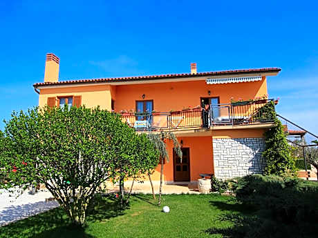 Apartment in Fazana with Garden  Terrace