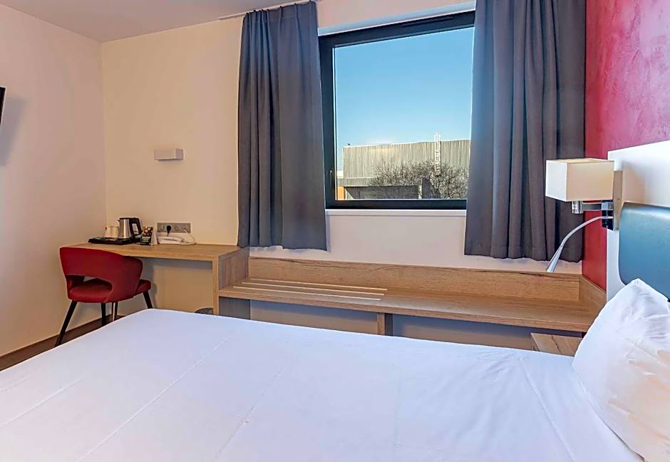 ATOLON PARK HOTEL