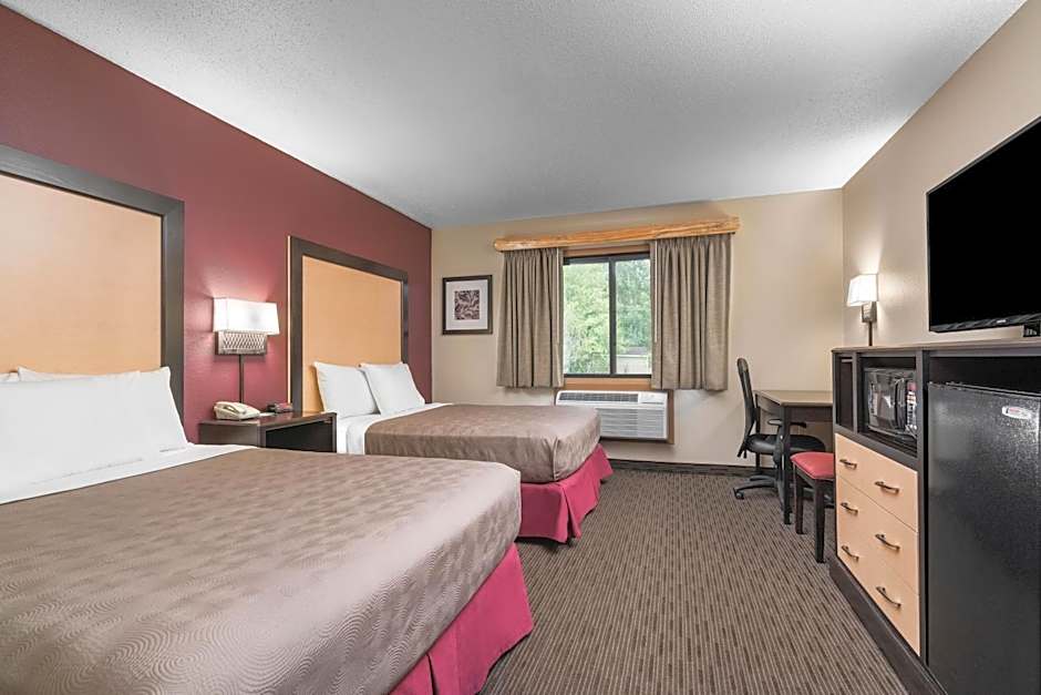 AmericInn by Wyndham Detroit Lakes