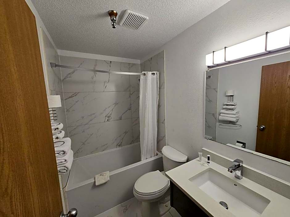 Super 8 by Wyndham Salmon Arm