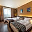 Expo Hotel