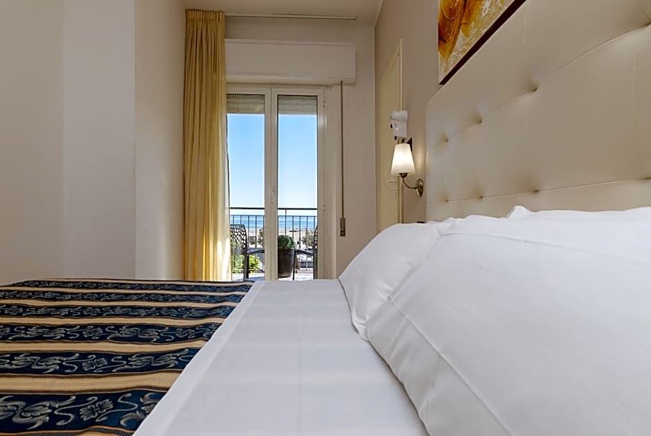 Hotel Bridge
