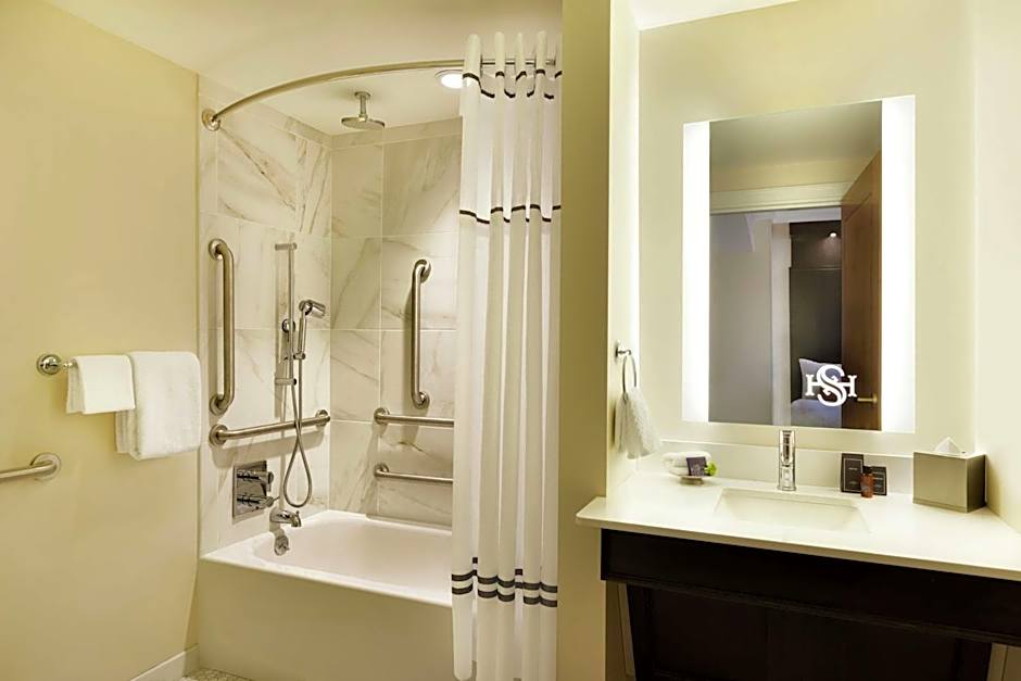 Hotel Saranac Curio Collection by Hilton