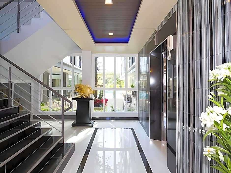 The Ozone Boutique Hotel