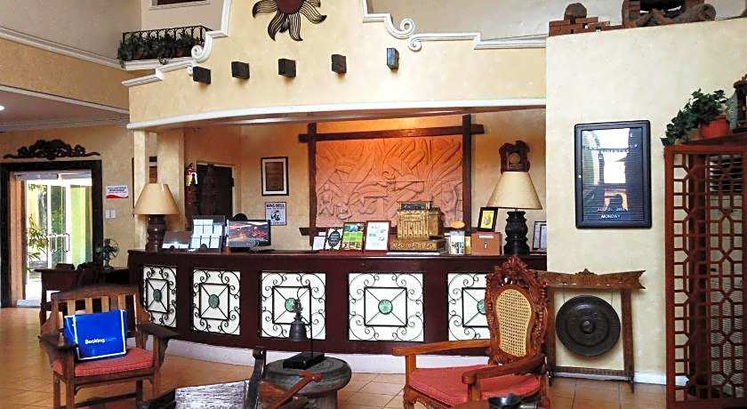 Crown Regency Residences Davao Hotel