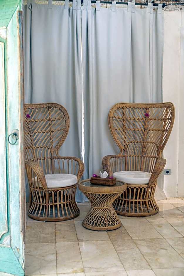 Captain Coconuts Gili Air