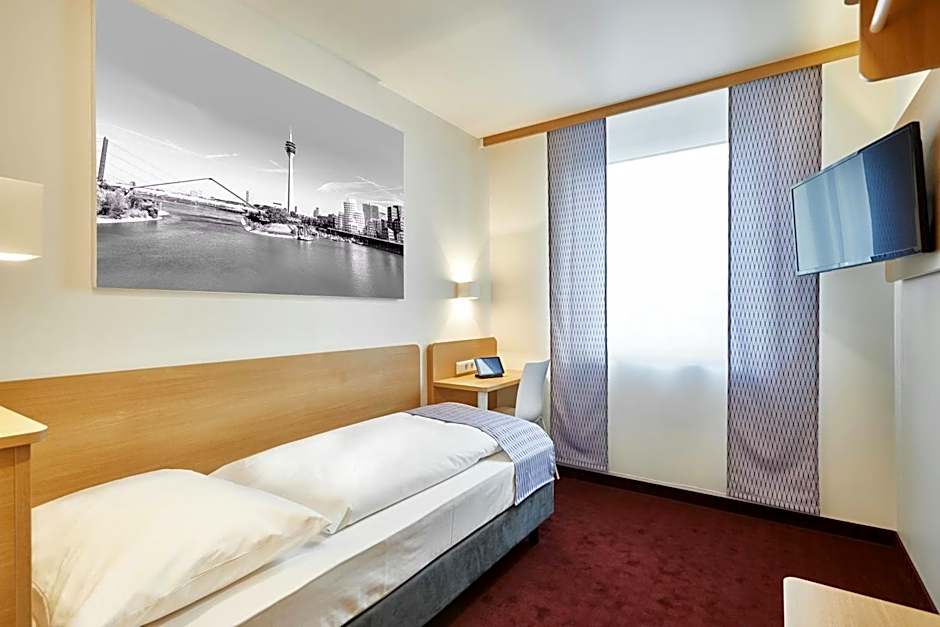 McDreams Hotel Düsseldorf-City