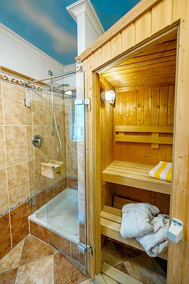 König Ludwig Design Hotel NEU Zimmer mit Sauna oder Whirlpool oder mehr