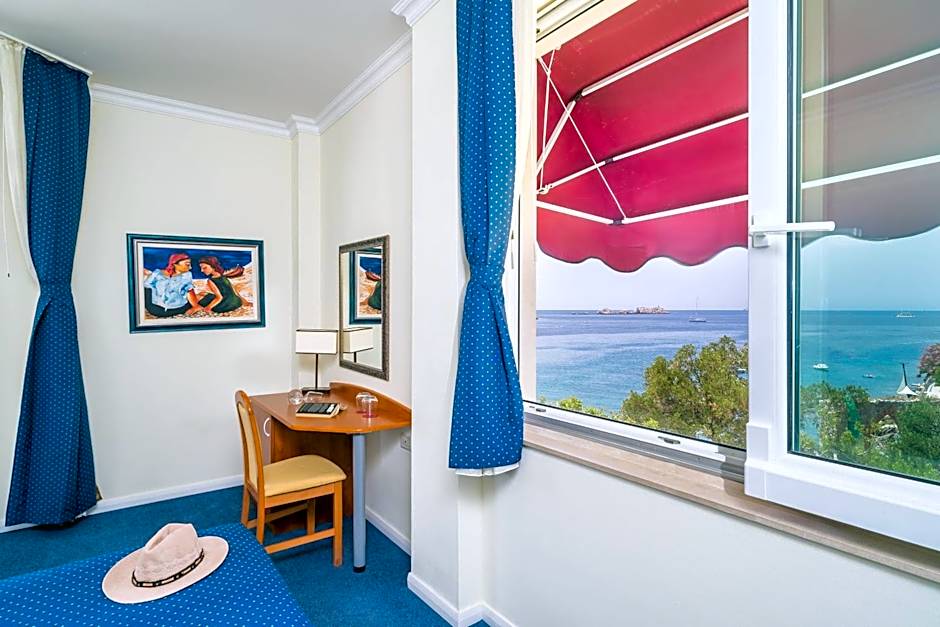 Boutique & Beach Hotel Villa Wolff