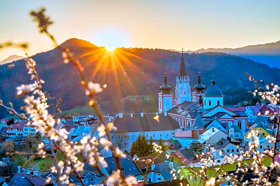 Hideaway Hotel Montestyria Chalets & Suiten