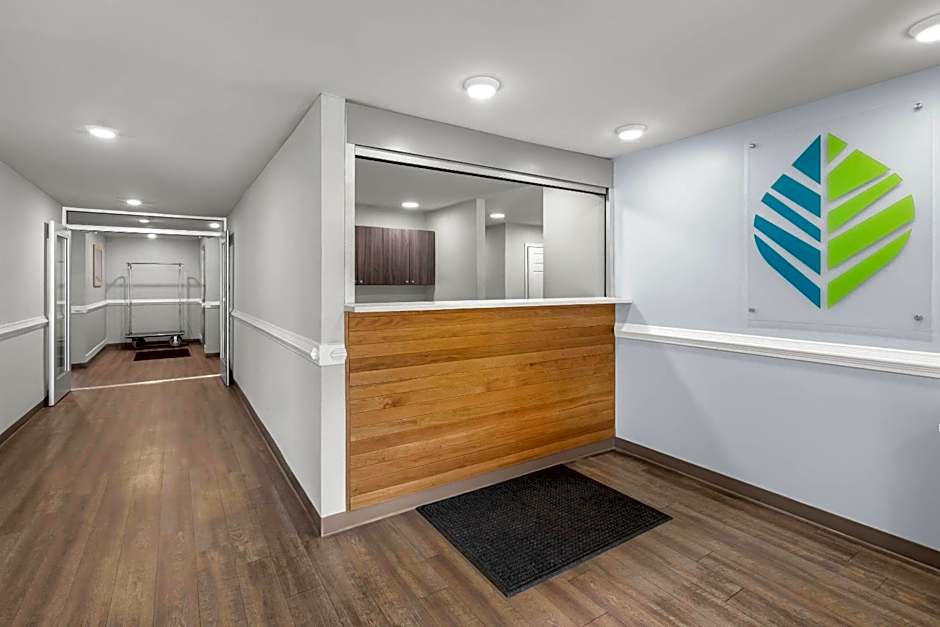 WoodSpring Suites Atlanta Airport