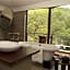 Inzalo Safari Lodge
