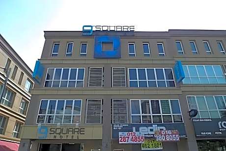 9 Square Hotel