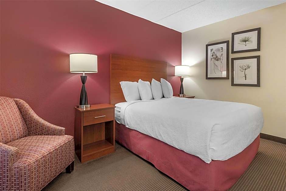 SureStay Plus Hotel by Best Western Litchfield