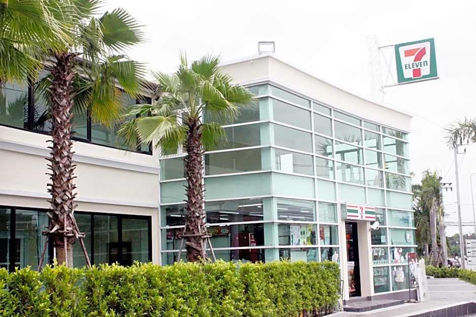 The Green View Hotel