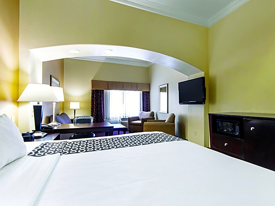 La Quinta by Wyndham Houston New Caney