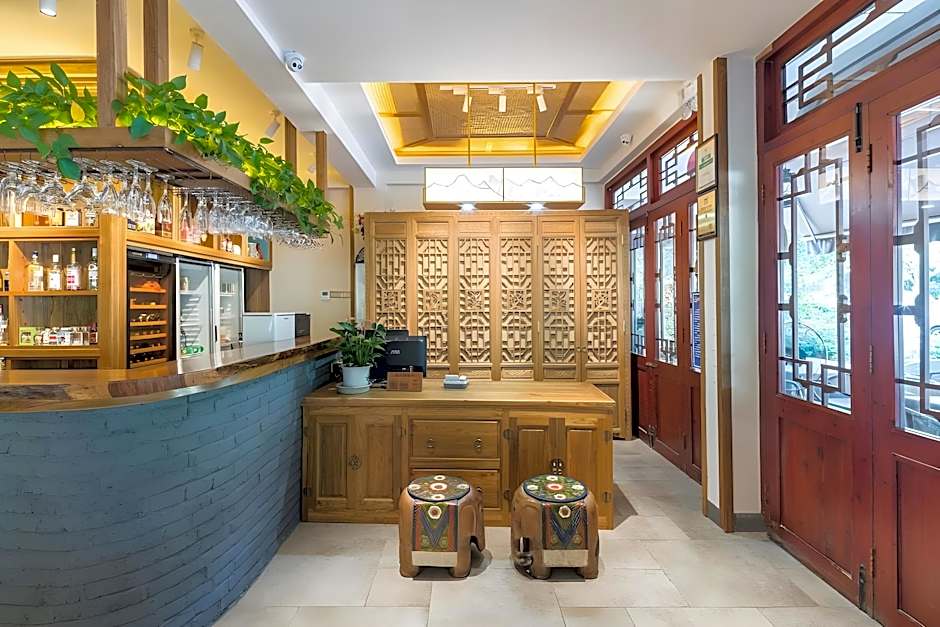 Yangshuo River View Hotel