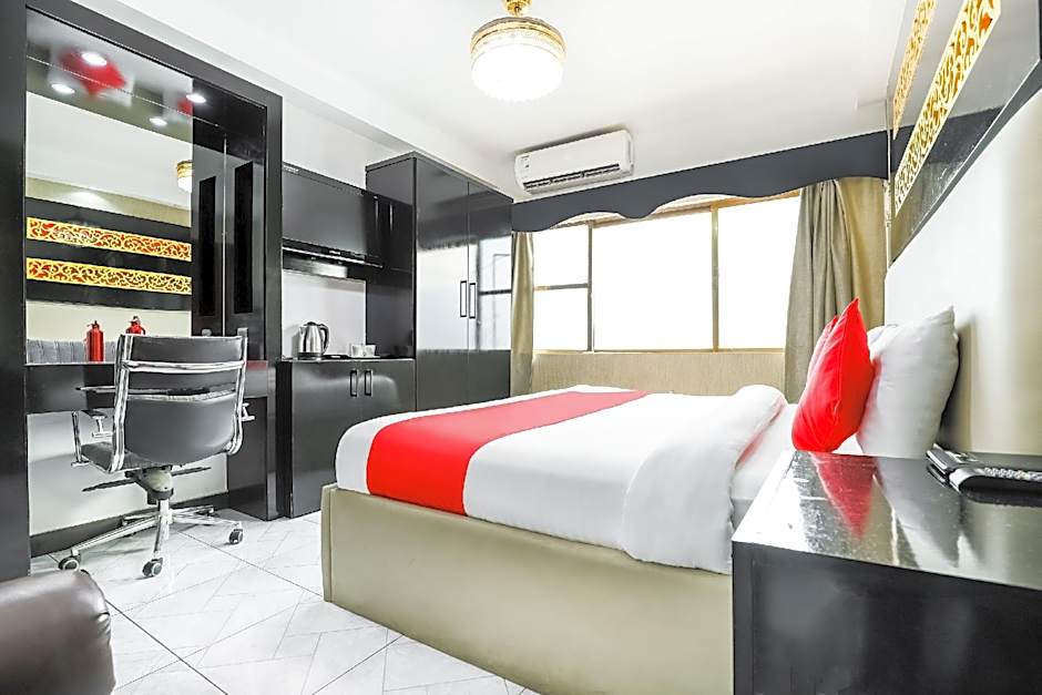 OYO 338 Transworld Hotel