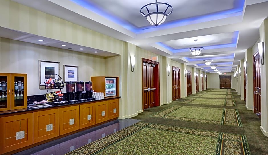 DoubleTree by Hilton Washington DC – Crystal City