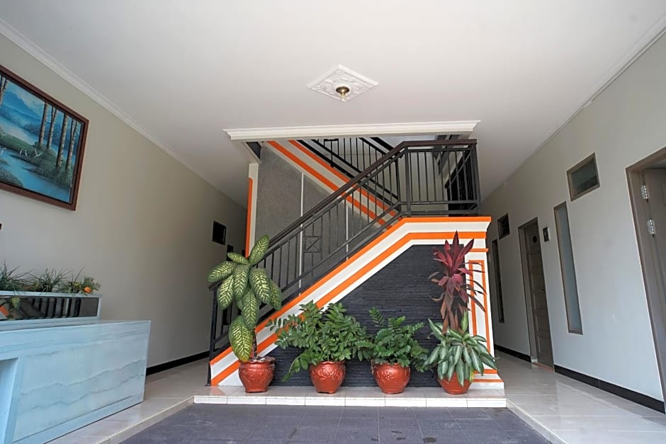 OYO 2038 Jasmine Guest House Balikpapan