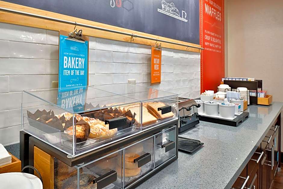 Hampton Inn By Hilton And Suites Hutto