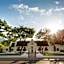Leeu House