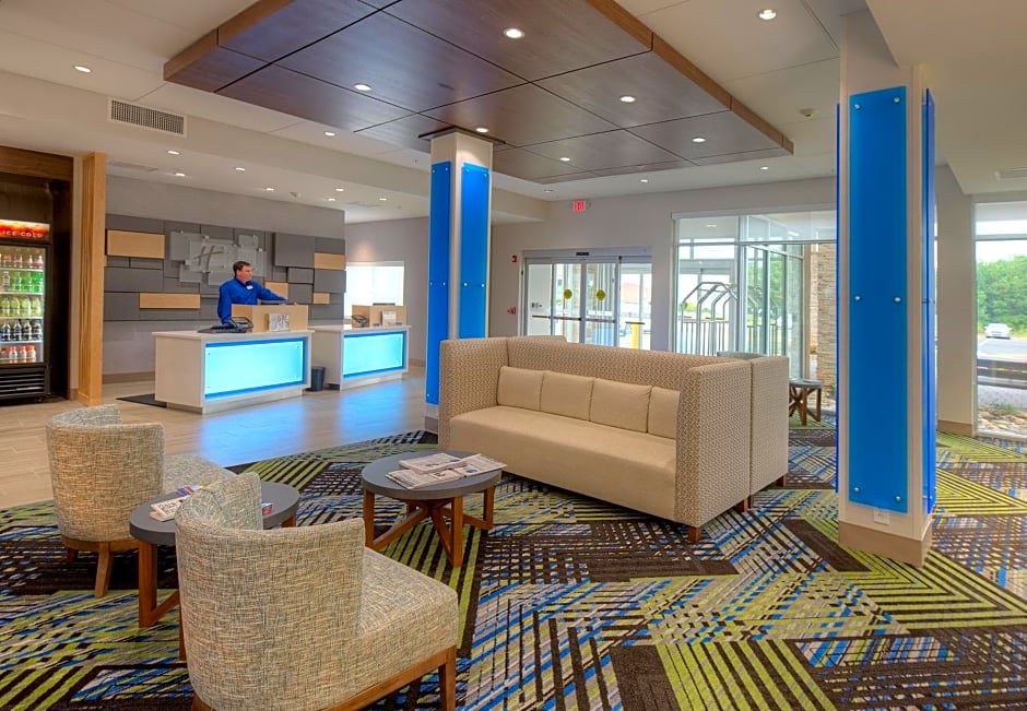 Holiday Inn Express & Suites - Fort Mill