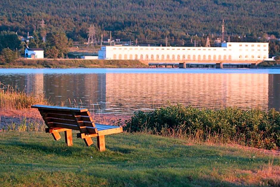 Deer Lake Horizon Hotel