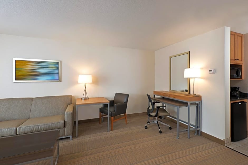 Holiday Inn Express & Suites Fraser