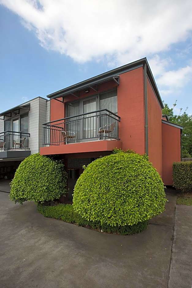 Berry Village Boutique Motel