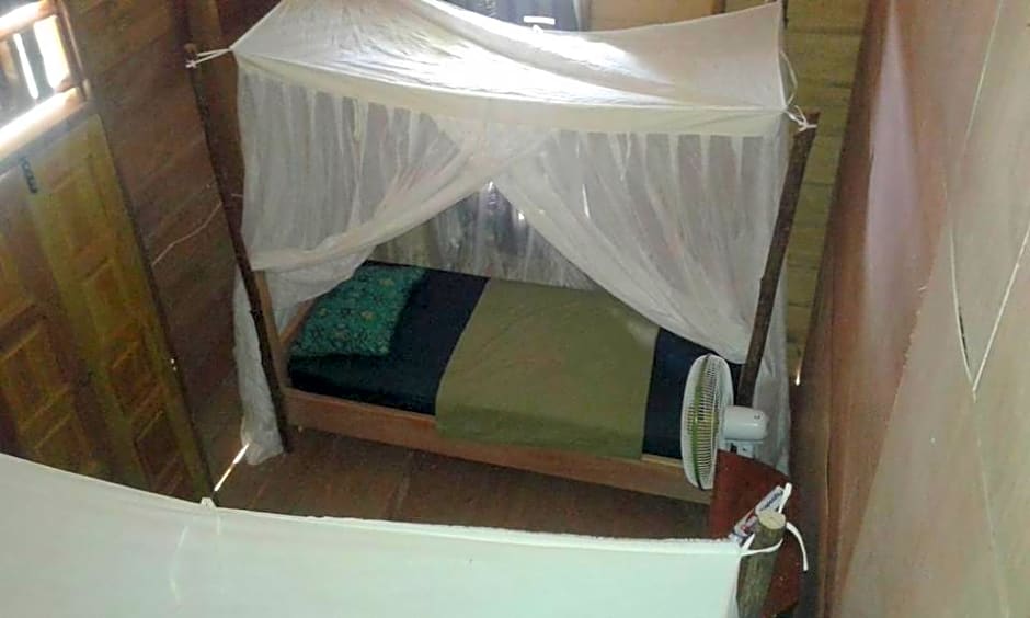 Mentawai Ebay Playground Surfcamp